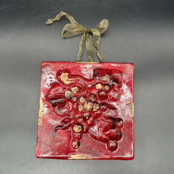 Vintage Wall Tile Grapes Fruit Italian Hanging 3D Redware Italy Rustic Maroon - Picture 2 of 9